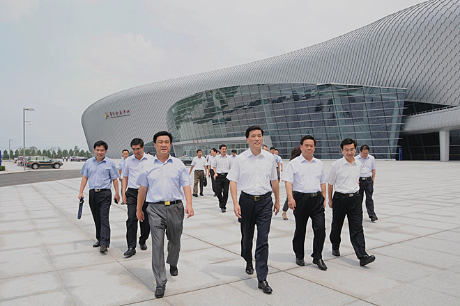 山东省副省长夏耕视察潍坊昌大建设乐鱼在线_乐鱼在线（中国）
建设投入使用的会展中心